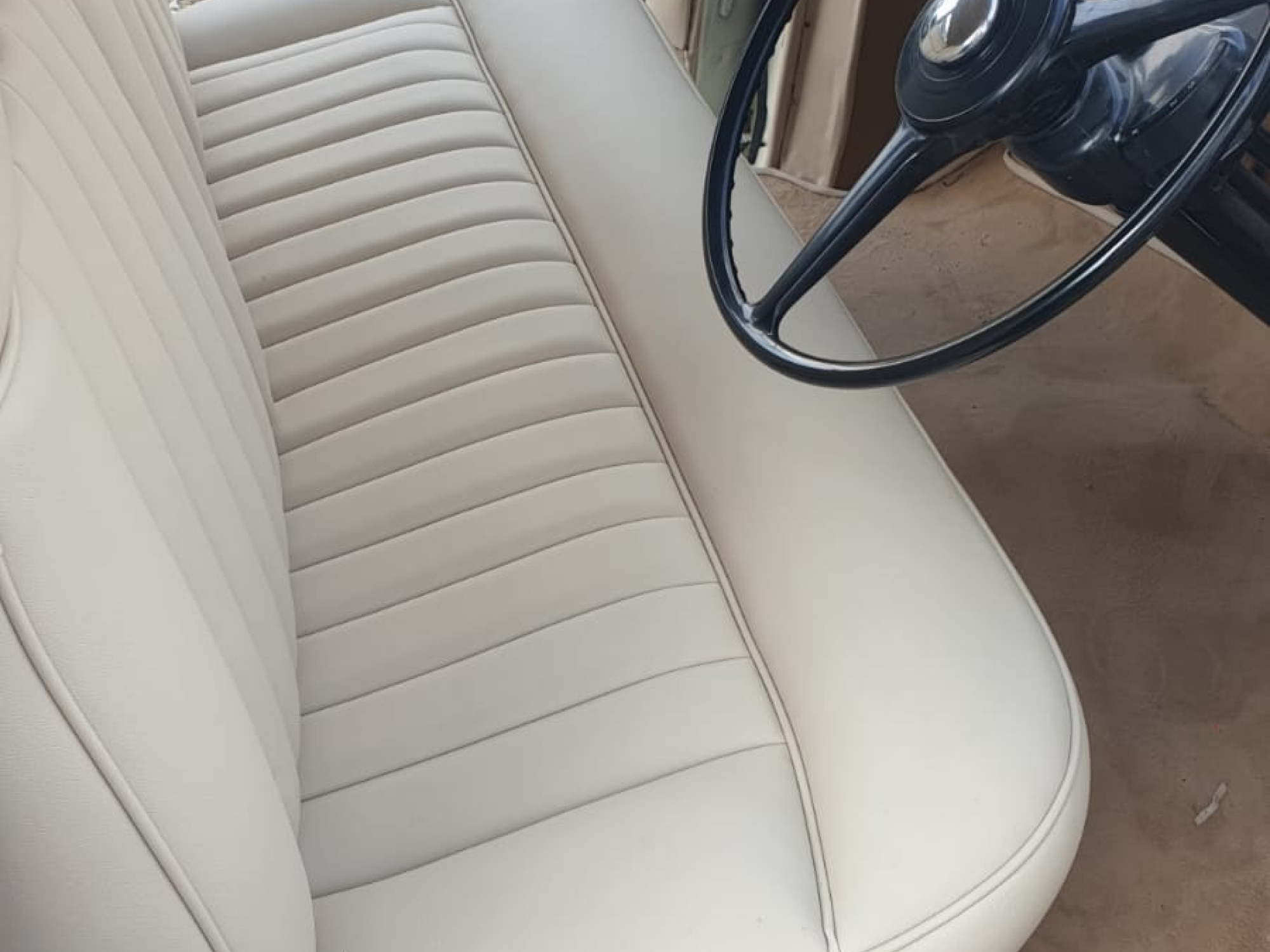 bentley-s2 interior image2